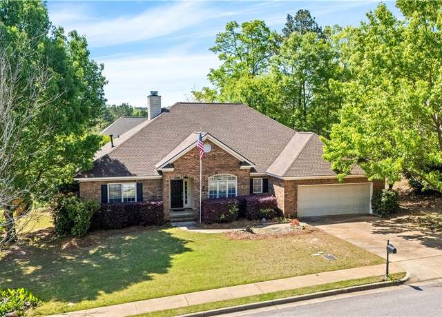 Property at 1817 Roanoke Ln, Auburn, AL 36830, 4 beds, 3 baths