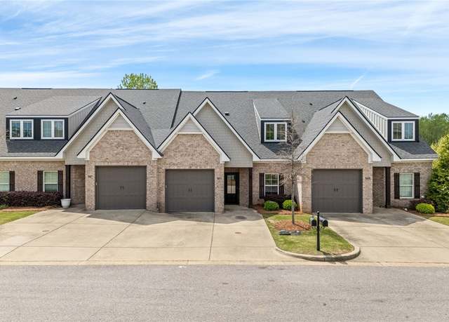 Property at 985 Pembroke Pl, Auburn, AL 36830, 3 beds, 3 baths