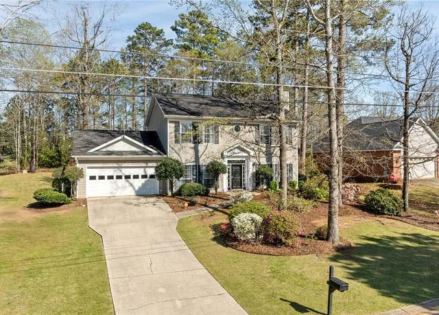 Property at 876 Tulane Rd, Auburn, AL 36830, 4 beds, 2.5 baths
