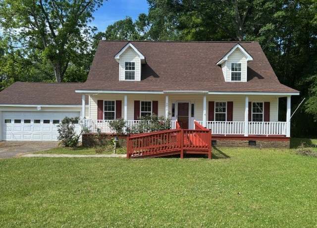 Property at 2420 38th Blvd, Valley, AL 36854, 3 beds, 2.5 baths
