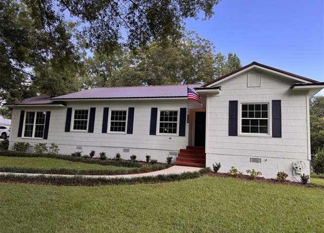 Property at 974 Pearson Chapel Rd, Alexander City, AL 35010, 3 beds, 2 baths