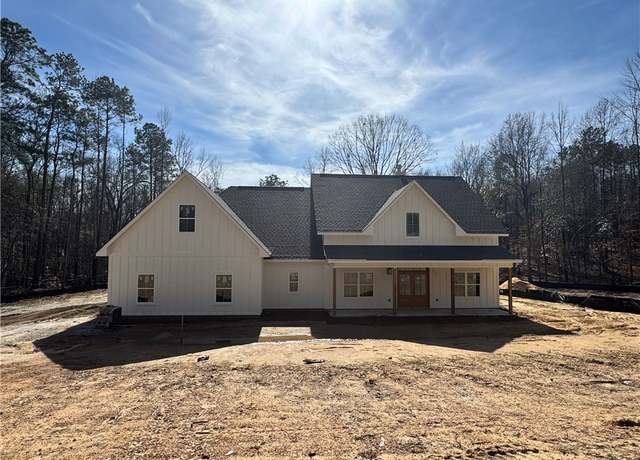 Property at 383 Lee Road 314, Smiths Station, AL 36877, 4 beds, 2.5 baths