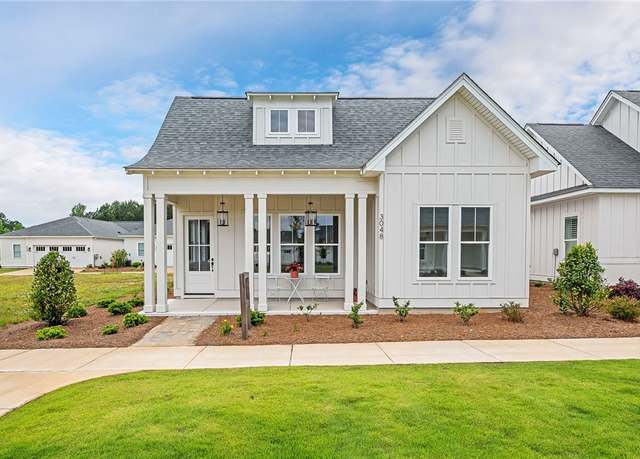 Property at 3048 Yards Ln, Opelika, AL 36801, 2 beds, 2 baths