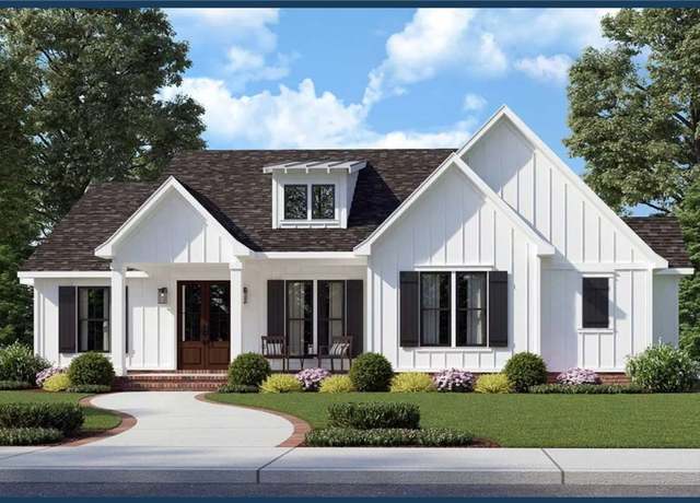 Property at 99 Lee Road 2055, Opelika, AL 36804, 3 beds, 2 baths