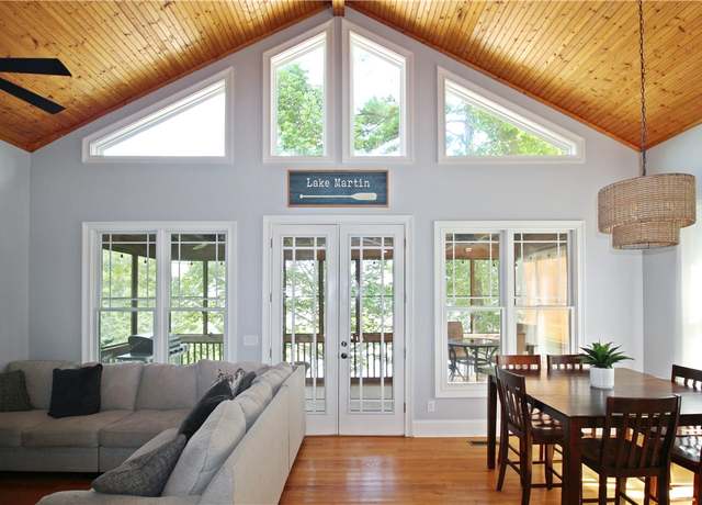 Property at 83 Cheyenne Ln, Dadeville, AL 36853, 2 beds, 1.5 baths