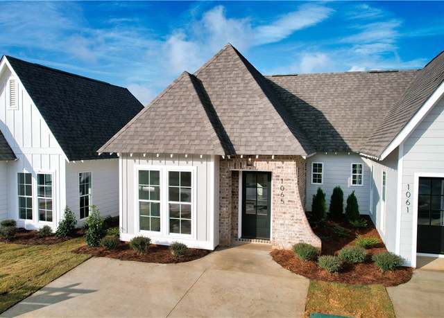 Property at 3242 Bradley Ln, Auburn, AL 36830, 2 beds, 2 baths