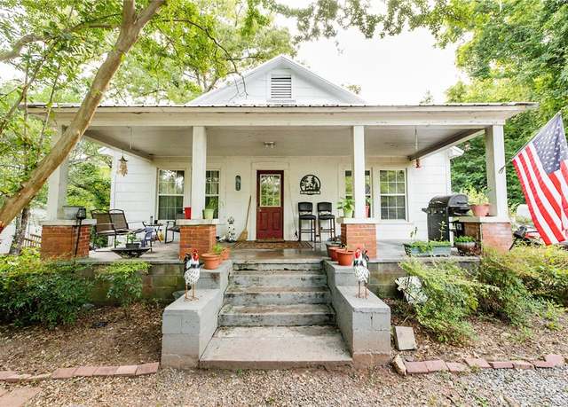 Property at 2802 Highway 49 S, Dadeville, AL 36853, 3 beds, 2 baths