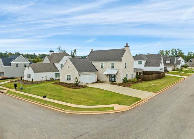 Property at 2050 Hidden Lakes Dr, Opelika, AL 36801, 4 beds, 3.5 baths