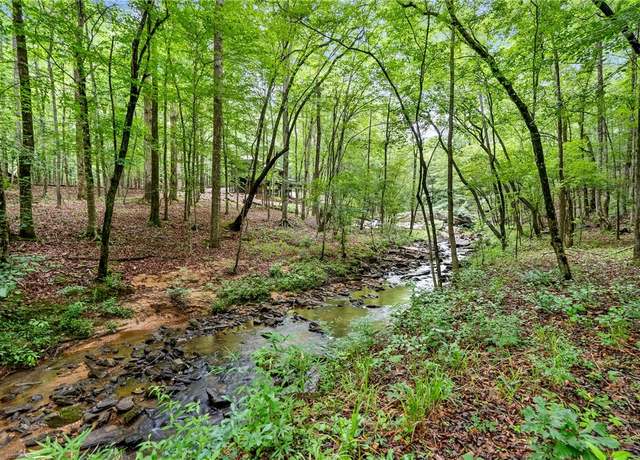 Property at 2007 Lee Road 183, Opelika, AL 36804, 2 beds, 1.5 baths