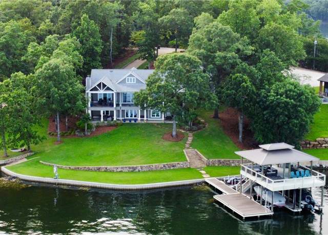 Property at 2850 Murray Rd, Dadeville, AL 36853, 5 beds, 5 baths