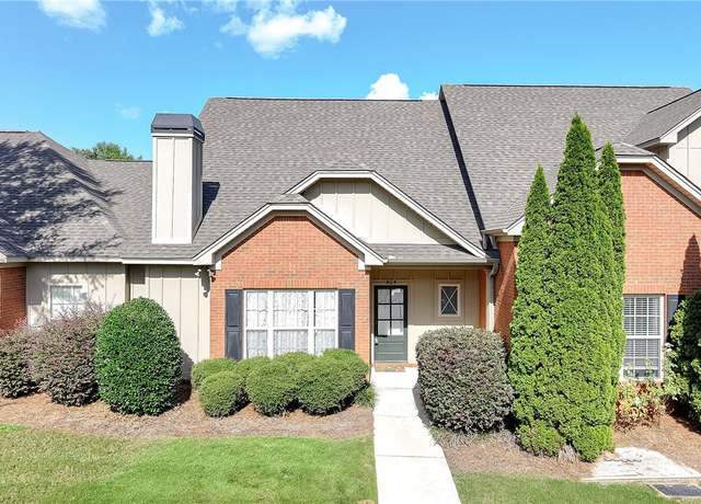 Property at 1630 Academy Dr #404, Auburn, AL 36830, 3 beds, 2.5 baths