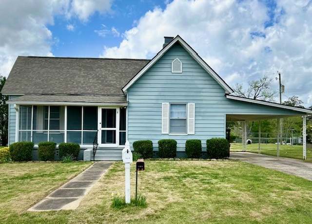 Property at 3013 22nd Ave, Valley, AL 36854, 2 beds, 2 baths