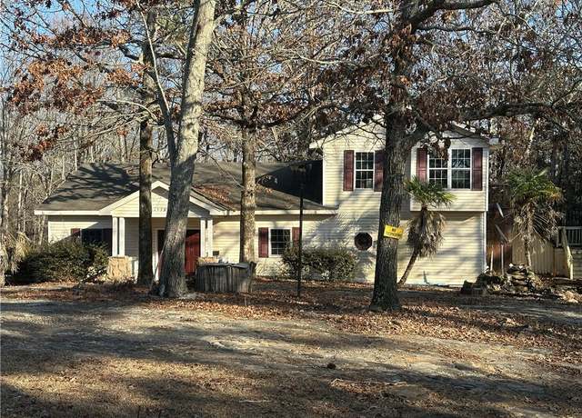 Property at 1528 County Road 865, Roanoke, AL 36274, 2 beds, 2 baths