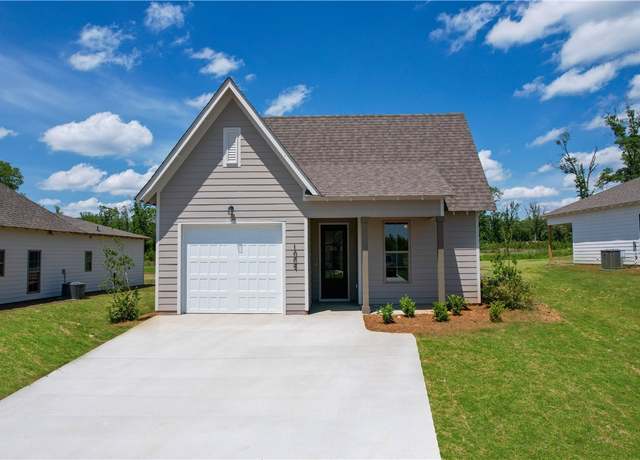 Property at 1009 Crossing Ct E, Valley, AL 36854, 3 beds, 2 baths