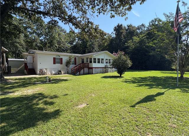 Property at 49 Kitetown Loop, Seale, AL 36875, 4 beds, 2.5 baths