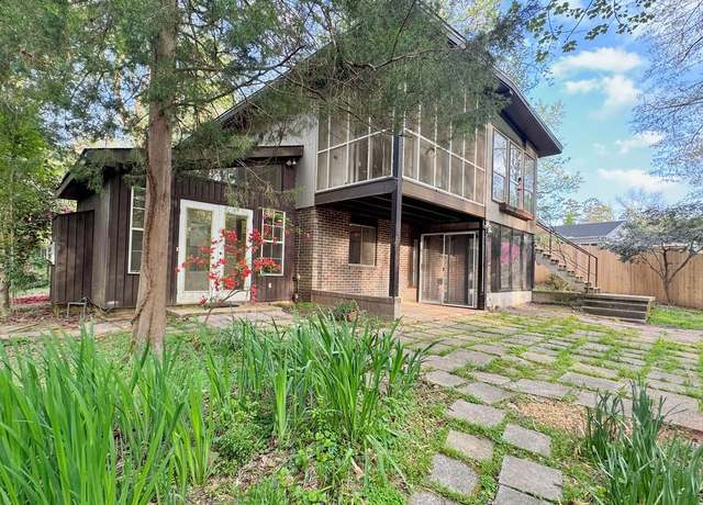 Property at 617 Cary Dr, Auburn, AL 36830, 4 beds, 2 baths