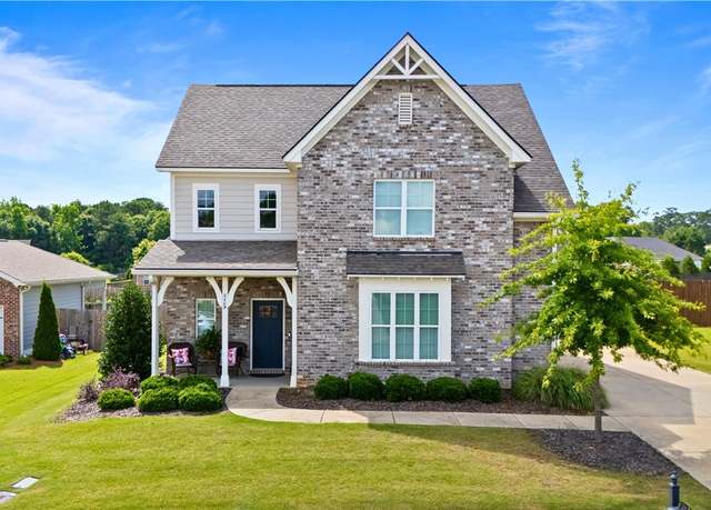 Property at 2409 Meadow Cove Rd, Auburn, AL 36832, 4 beds, 3 baths