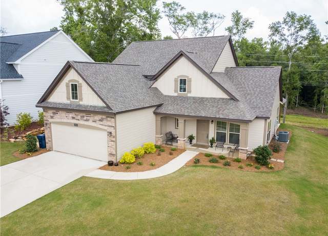 Property at 2034 Sequoia Dr, Auburn, AL 36879, 4 beds, 2.5 baths