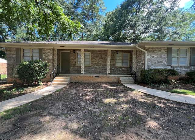 Property at 953/955 Tisdale Cir, Auburn, AL 36830, 4 beds, 2 baths