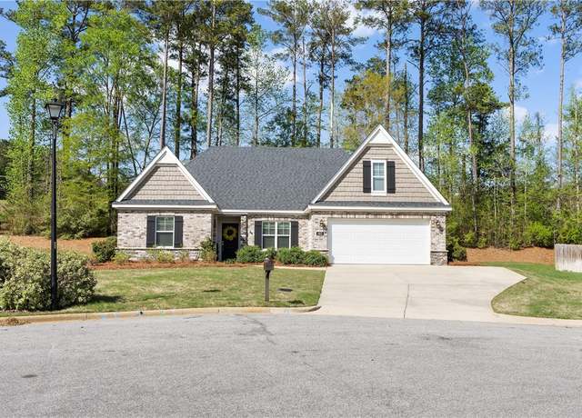 Property at 683 Shelton Cove Ln, Auburn, AL 36830, 4 beds, 2 baths