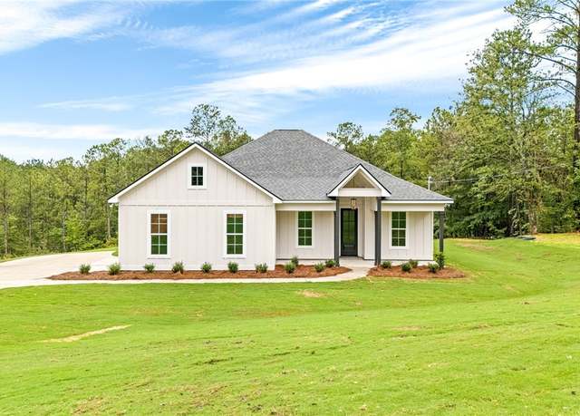 Property at 3312 Lee Road 40, Salem, AL 36874, 4 beds, 2 baths