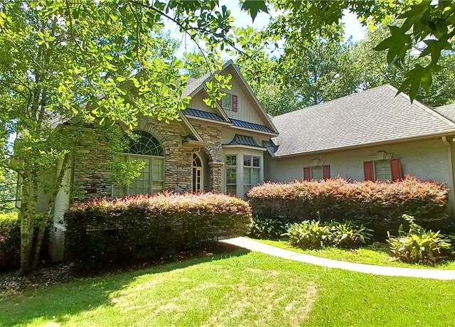 Property at 703 Ski Spray Pt, Opelika, AL 36804, 5 beds, 3.5 baths