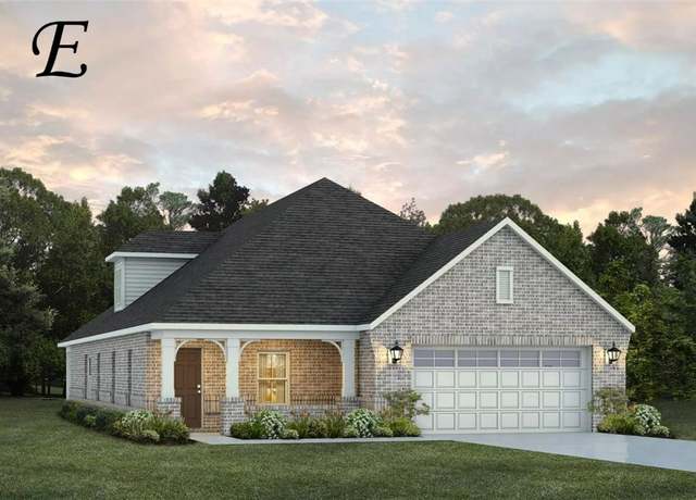 Property at 2453 Ridgecrest Dr, Auburn, AL 36832, 4 beds, 2.5 baths