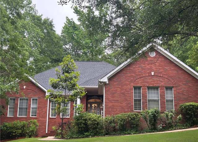 Property at 1894 Hillton Ct, Auburn, AL 36830, 5 beds, 4 baths
