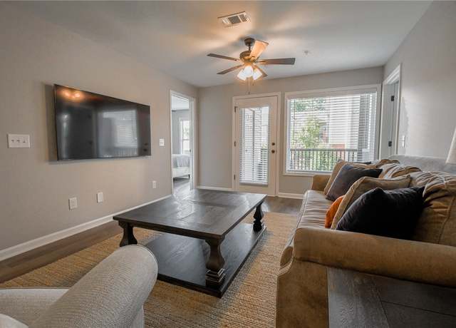 Property at 730 W Magnolia Ave #202, Auburn, AL 36830, 2 beds, 2 baths