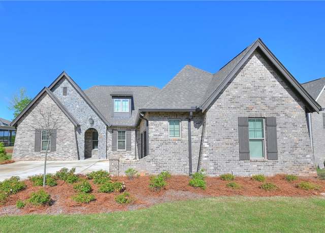 Property at 1637 James Burt Pkwy, Auburn, AL 36830, 4 beds, 3 baths
