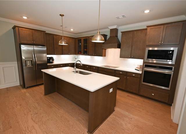 Property at 1637 James Burt Pkwy, Auburn, AL 36830, 4 beds, 3 baths