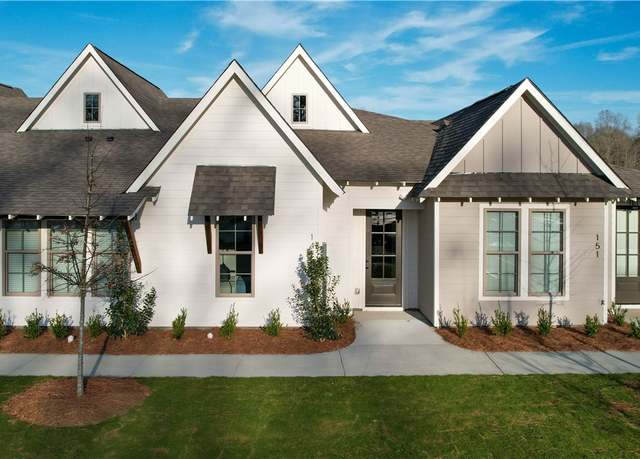 Property at 144 Summer St, Opelika, AL 36801, 2 beds, 2 baths