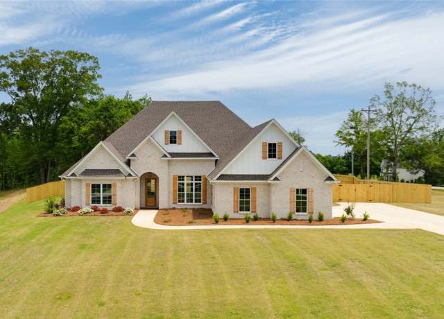 Property at 3503 Tyler Ct, Opelika, AL 36801, 4 beds, 3.5 baths