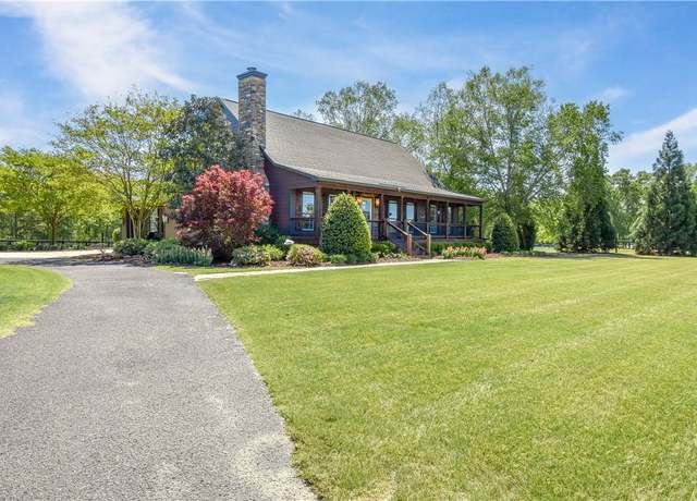 Property at 1115 Lee Road 57, Auburn, AL 36832, 3 beds, 3 baths
