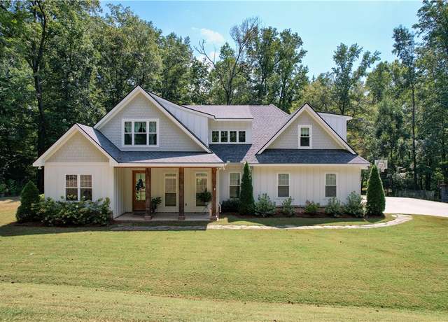 Property at 1357 Tal Heim St, Auburn, AL 36832, 5 beds, 3 baths
