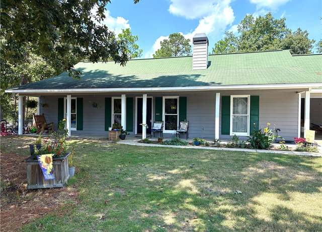 Property at 200 Lee Road 520, Phenix City, AL 36870, 3 beds, 2 baths