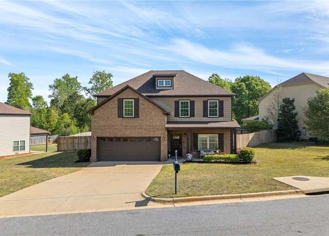Property at 2422 Antler Ridge Dr, Auburn, AL 36832, 3 beds, 2.5 baths