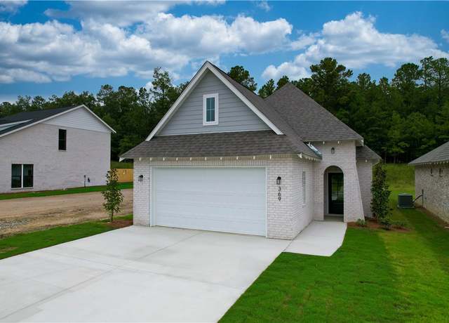 Property at 111 Hunters Way, Opelika, AL 36801, 4 beds, 2.5 baths