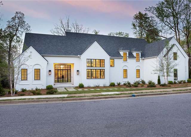 Property at 2539 Danbury Dr, Auburn, AL 36830, 5 beds, 5.5 baths