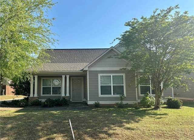 Property at 2475 Waterstone Cir, Auburn, AL 36832, 3 beds, 2 baths
