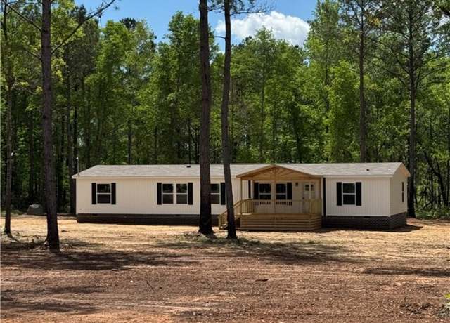Property at 1872 Lee Road 278, Salem, AL 36874, 5 beds, 3 baths