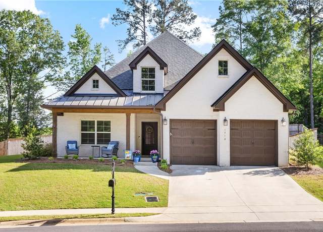Property at 1712 Lois Ln, Auburn, AL 36832, 4 beds, 3 baths