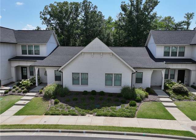 Property at 574 Grey Oak Cir, Auburn, AL 36830, 2 beds, 2 baths