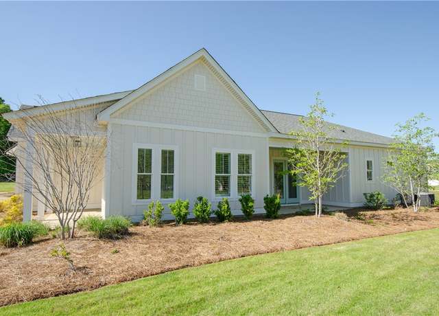 Property at 3058 Yards Ln, Opelika, AL 36801, 2 beds, 2 baths
