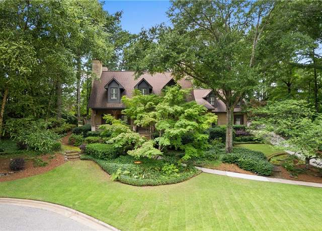 Property at 850 Yorkshire Dr, Auburn, AL 36830, 4 beds, 3.5 baths