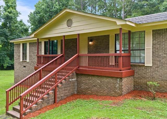 Property at 501 Harris Ave, Auburn, AL 36830, 3 beds, 2 baths
