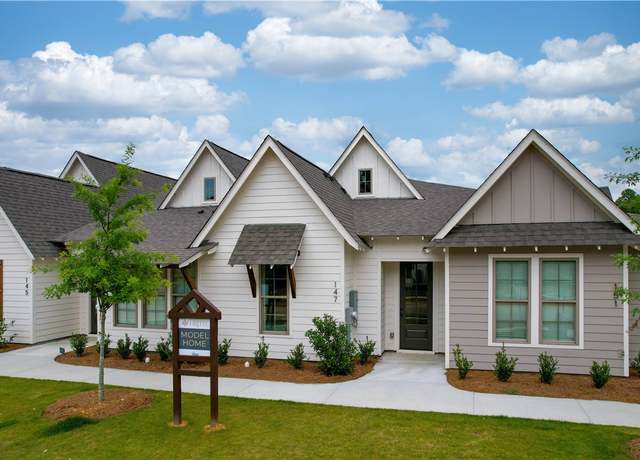Property at 147 Summer St, Opelika, AL 36801, 2 beds, 2 baths