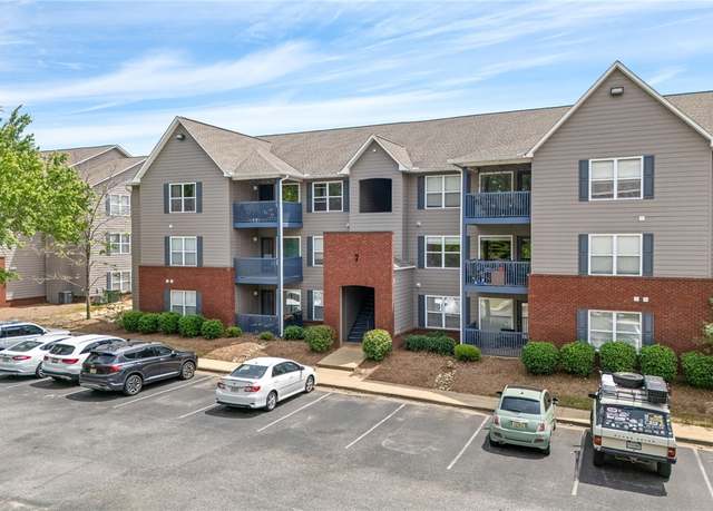 Property at 1114 S College St #302, Auburn, AL 36830, 4 beds, 4 baths