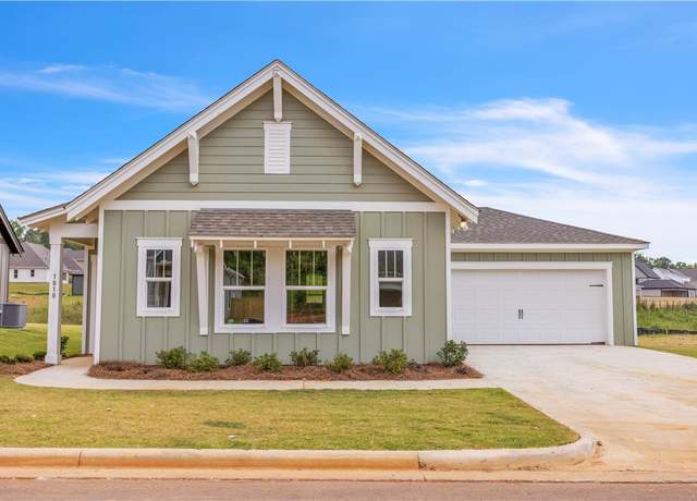 Property at 1835 Woodward Oaks Trl, Auburn, AL 36830, 3 beds, 2 baths