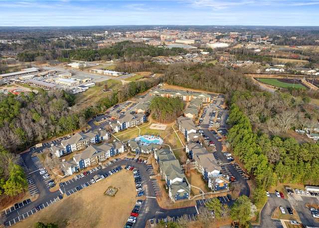 Property at 626 Shug Jordan Pkwy #10237, Auburn, AL 36830, 4 beds, 2 baths
